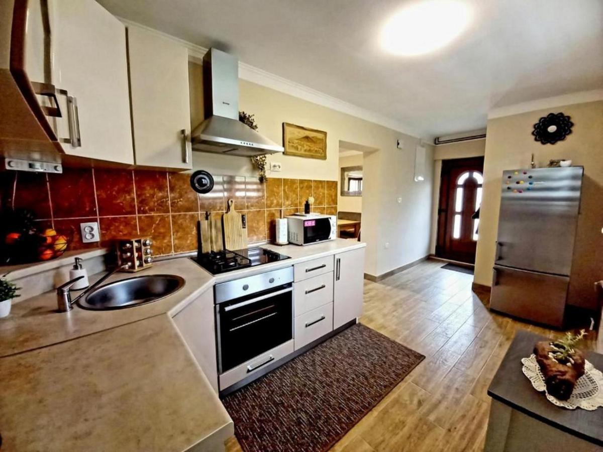 Matan House Villa Otocac Luaran gambar